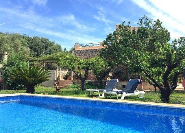 Naturstein Finca zur Langzeitmiete in Buger